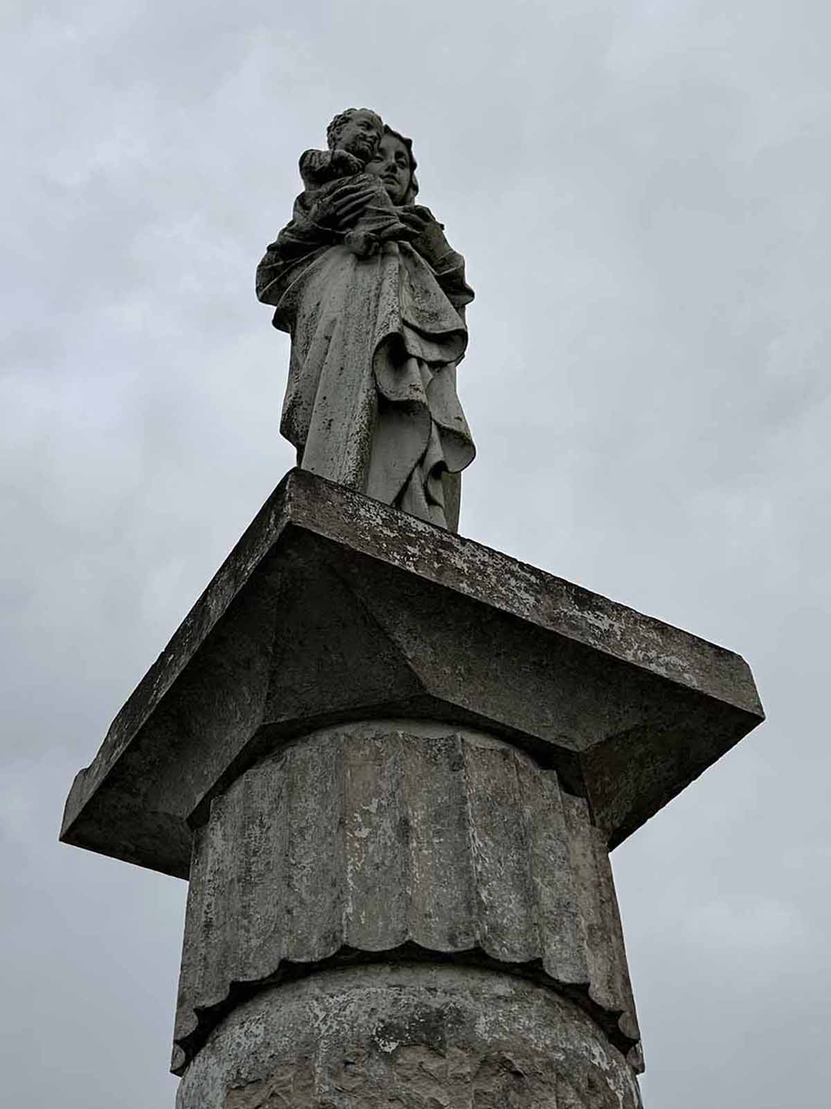 statue vierge avant socle hauteur1